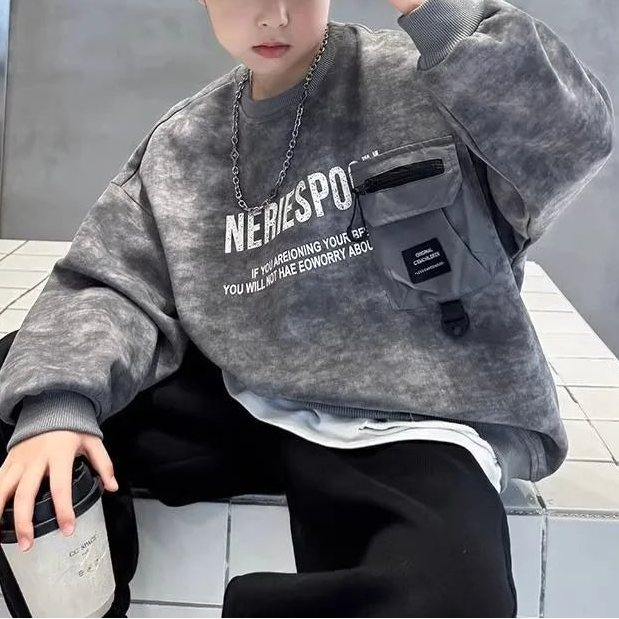 Casual Loose Fit Graphic Sweatshirt